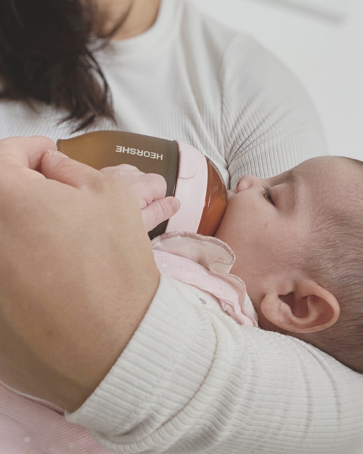 HEORSHE Ultra-Wide Neck Bottle – Calmer Feeds, Award-Winning Design